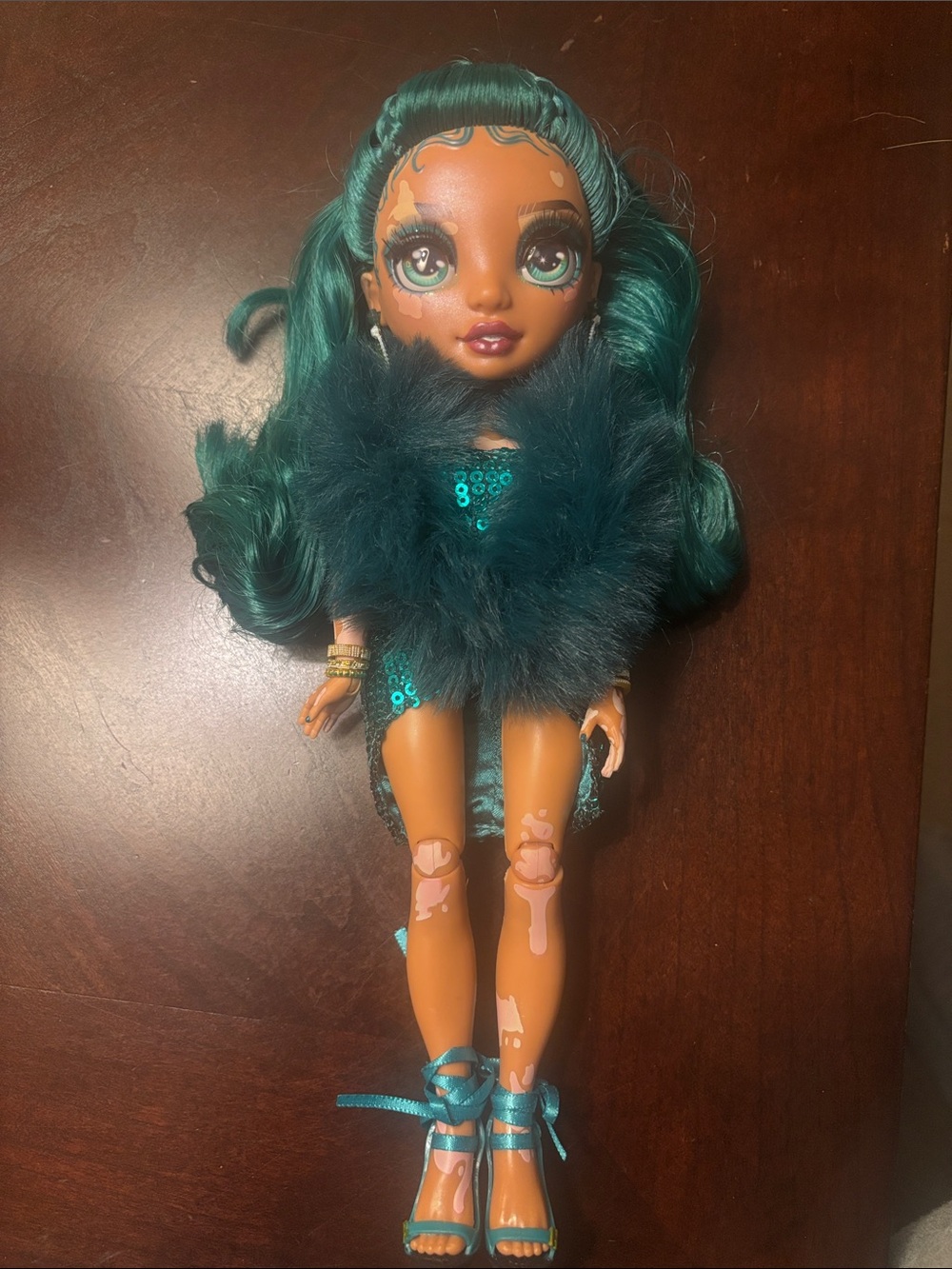 Rainbow High Series 4 Jewel Richie fashion doll